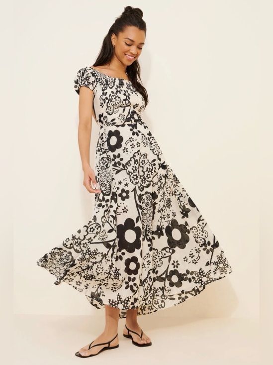Free People Dresses & Skirts - Free People Black & White Floral Off-Shoulder Maxi Dress
